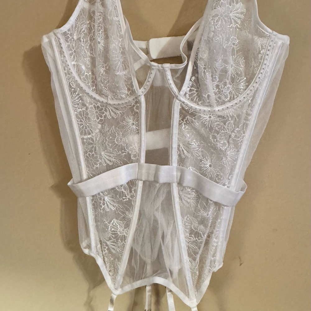 Elegant White Lace Corset Top